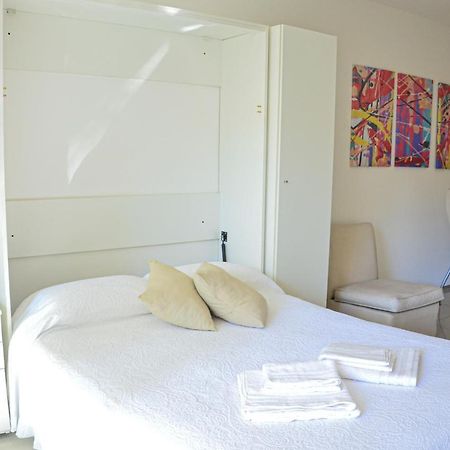 Monoambiente Super Amplio Y Comodo, Ideal Para Explorar La Ciudad Buenos Aires Exterior photo